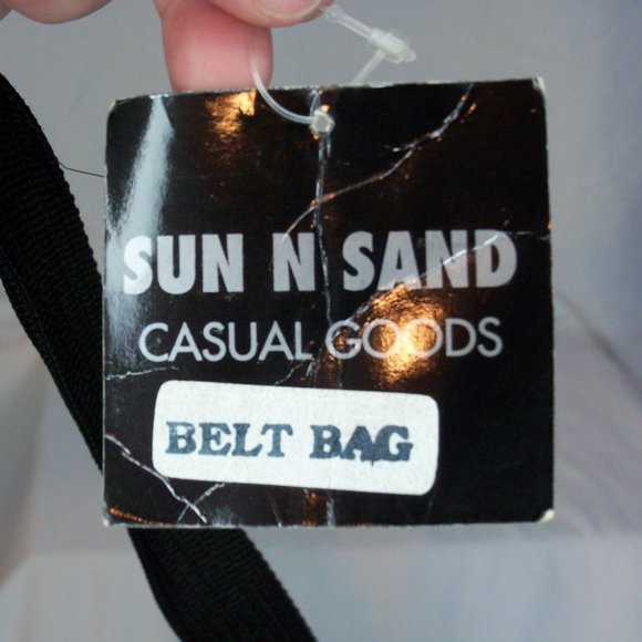 Sun N Sand Vintage 90's Casual Goods Belt Bag NWT. - Picture 2 of 3